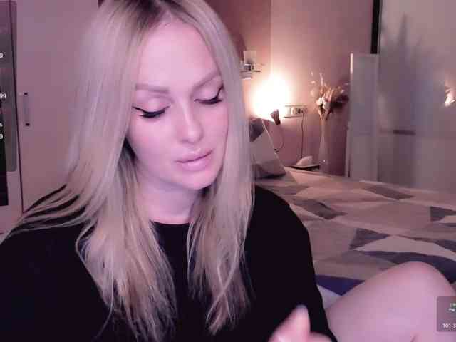 LibbyNora webcam