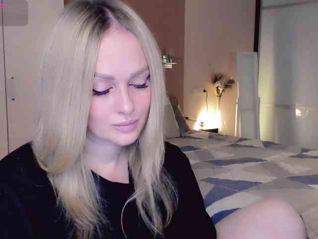 LibbyNora webcam