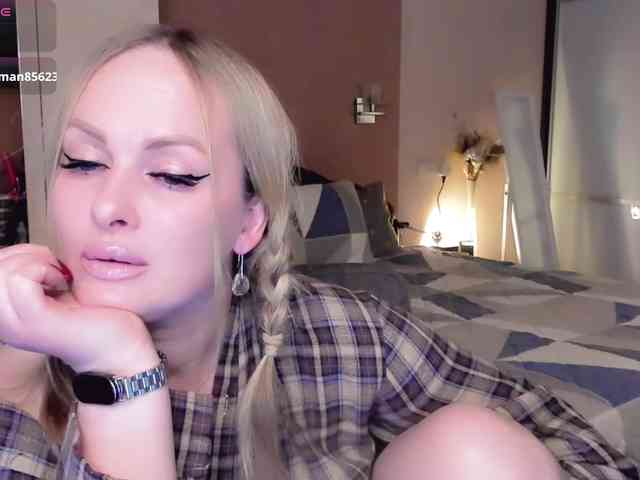 LibbyNora webcam