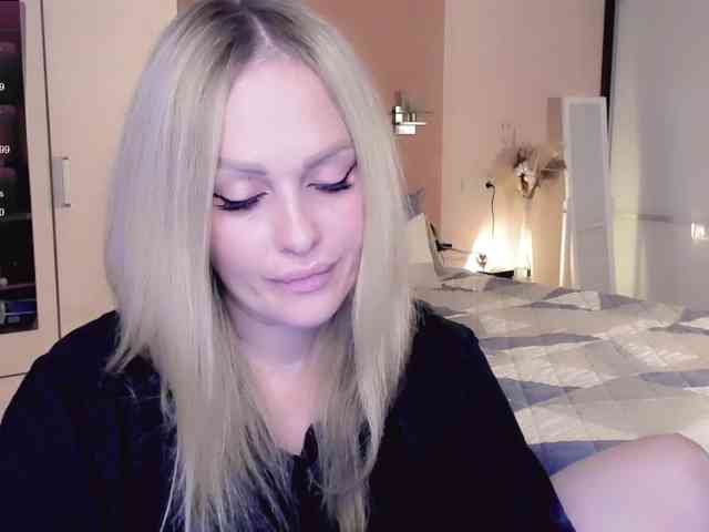 LibbyNora webcam