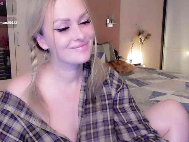 LibbyNora webcam