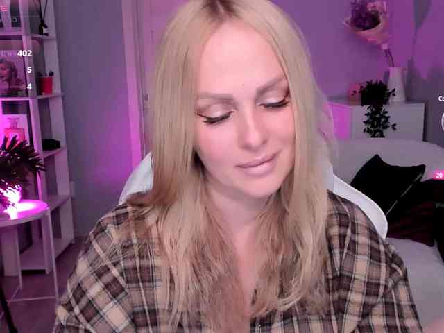 LibbyNora webcam