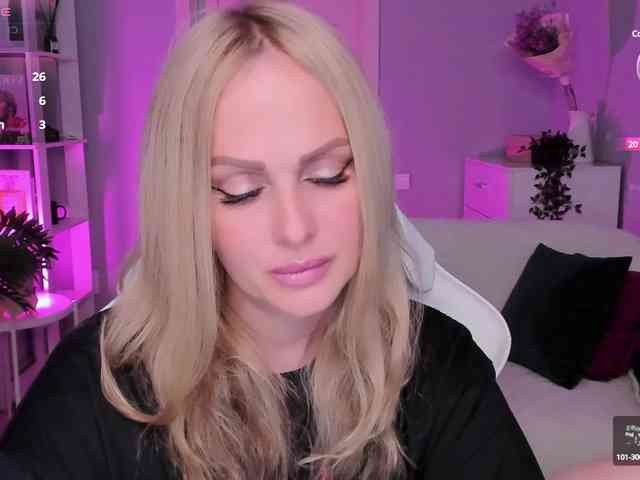LibbyNora webcam