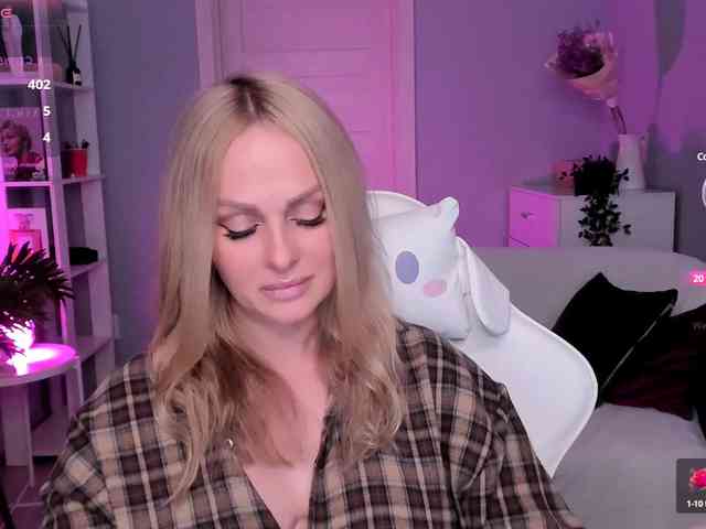 LibbyNora webcam