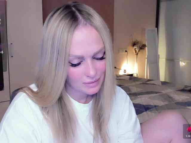 LibbyNora webcam