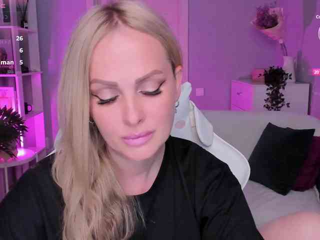 LibbyNora webcam