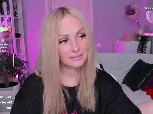 LibbyNora webcam