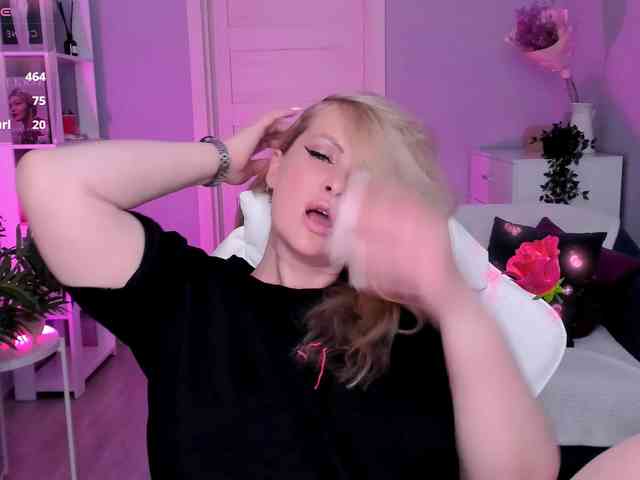 LibbyNora webcam