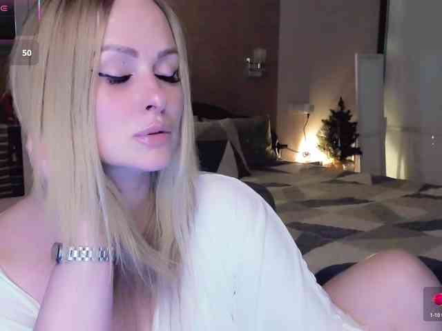LibbyNora webcam