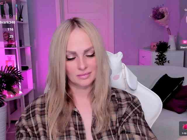 LibbyNora webcam
