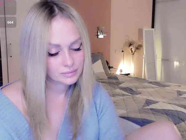 LibbyNora webcam