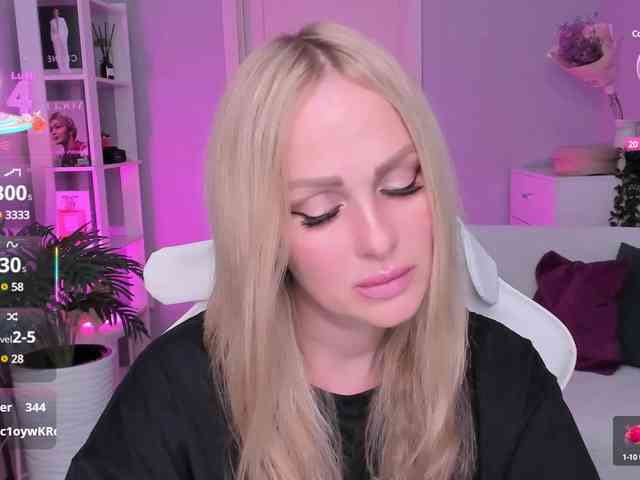 LibbyNora webcam