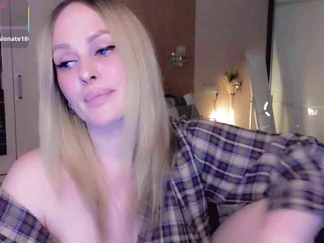 LibbyNora webcam