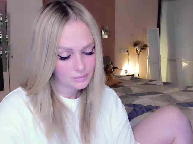 LibbyNora webcam