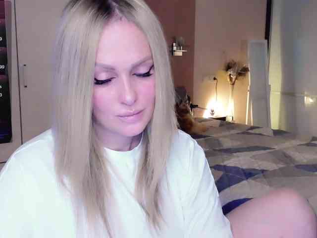 LibbyNora webcam