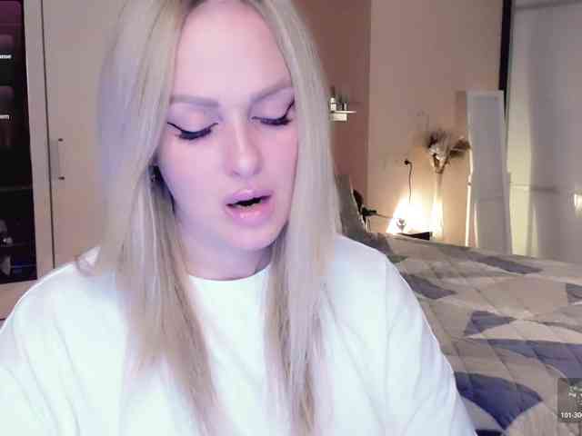 LibbyNora webcam
