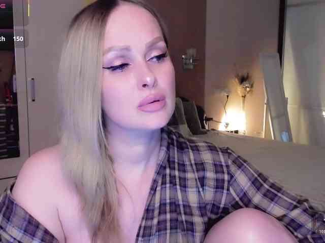 LibbyNora webcam