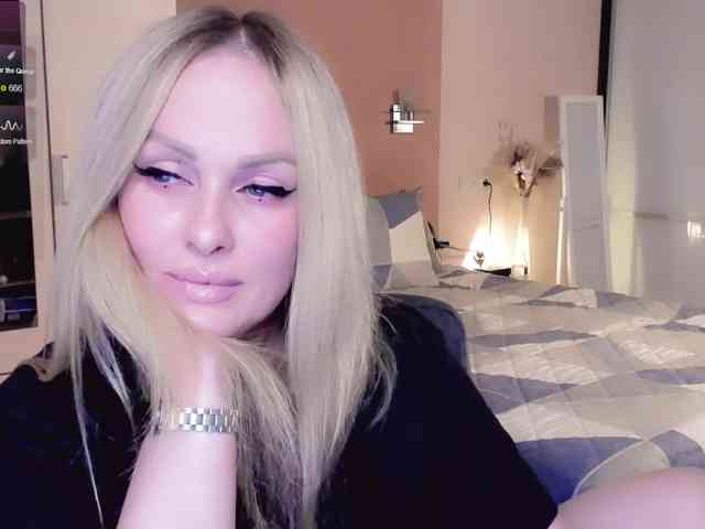LibbyNora webcam