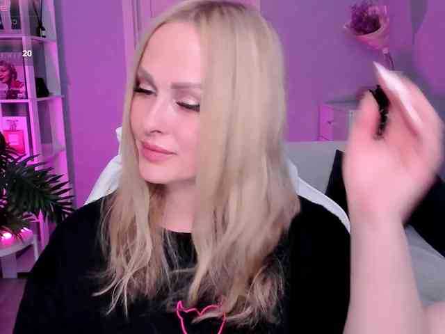LibbyNora webcam