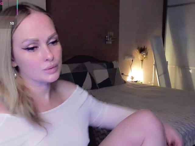 LibbyNora webcam
