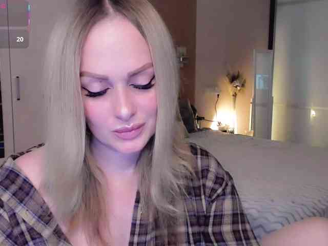 LibbyNora webcam