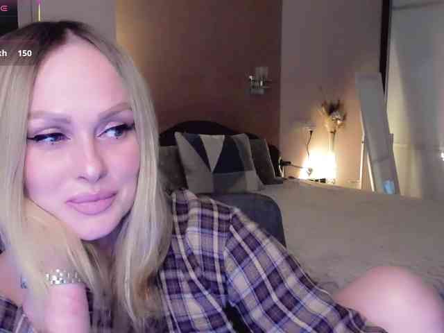 LibbyNora webcam