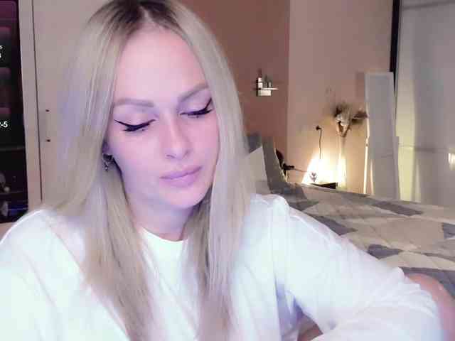 LibbyNora webcam