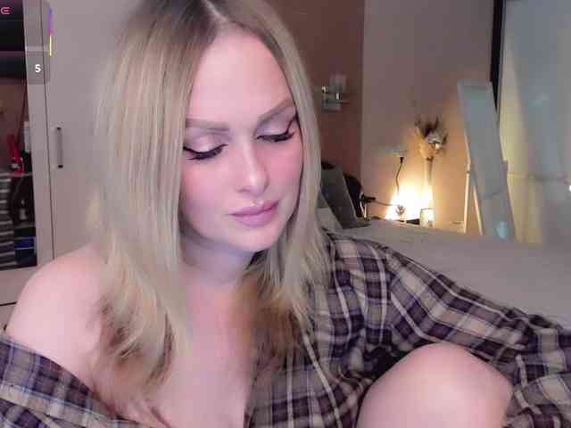 LibbyNora webcam