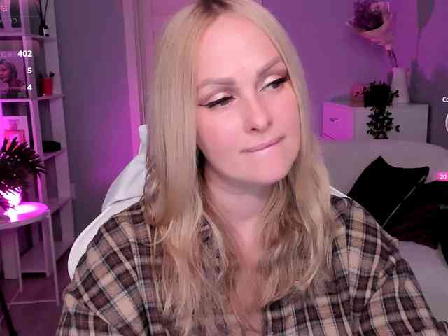 LibbyNora webcam