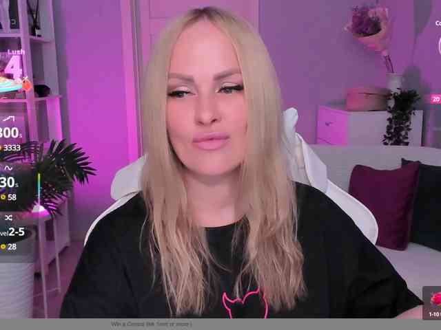 LibbyNora webcam