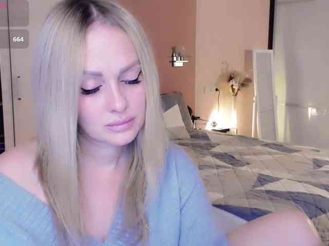 LibbyNora webcam