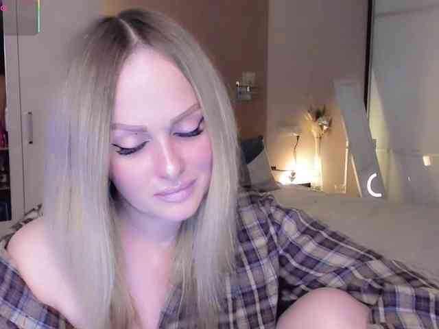LibbyNora webcam