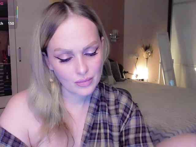 LibbyNora webcam