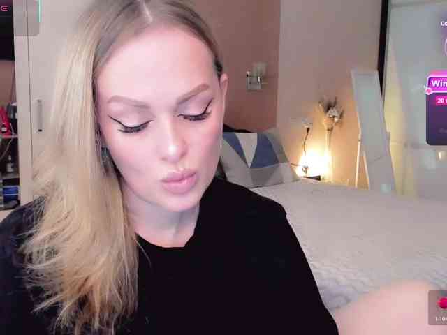 LibbyNora webcam