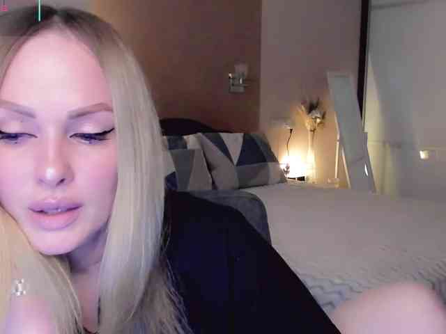 LibbyNora webcam