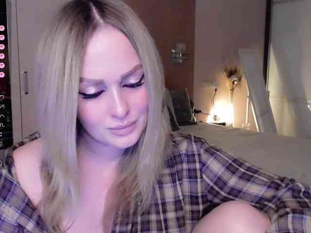 LibbyNora webcam