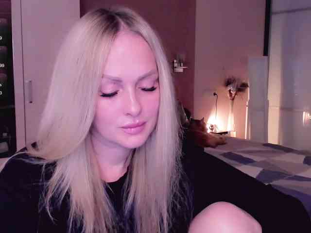 LibbyNora webcam