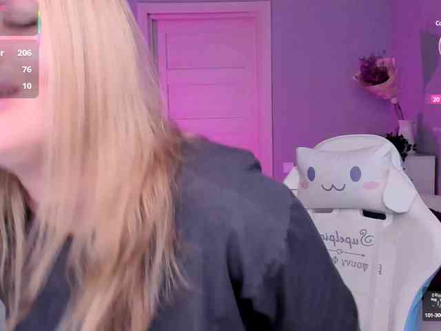 LibbyNora webcam