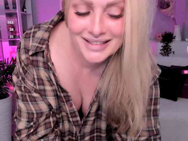 LibbyNora webcam