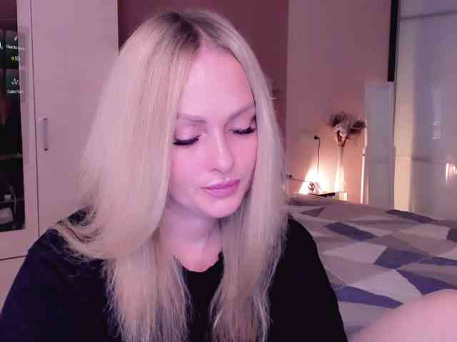 LibbyNora webcam