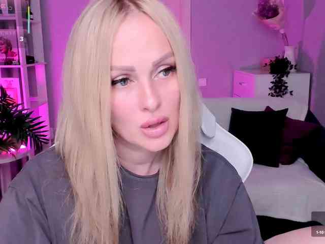 chat naked LibbyNora