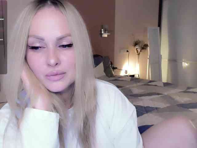 LibbyNora webcam