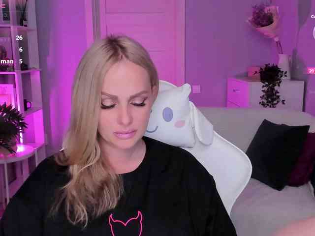 LibbyNora webcam