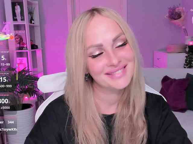 LibbyNora webcam