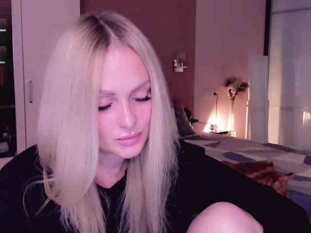 LibbyNora webcam