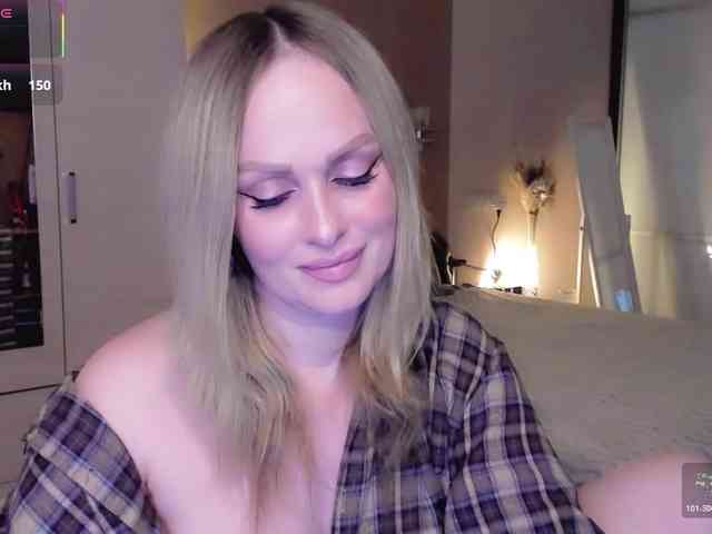 LibbyNora webcam