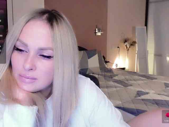 LibbyNora webcam