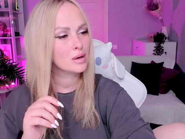 online chat LibbyNora