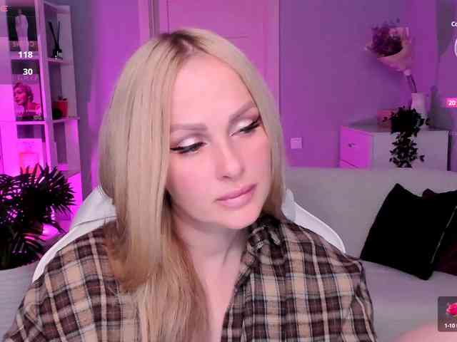 LibbyNora webcam