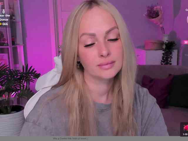 LibbyNora webcam